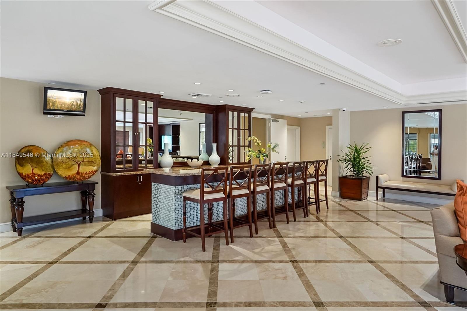 TURNBERRY VILLAGE SO TOWE - Residential