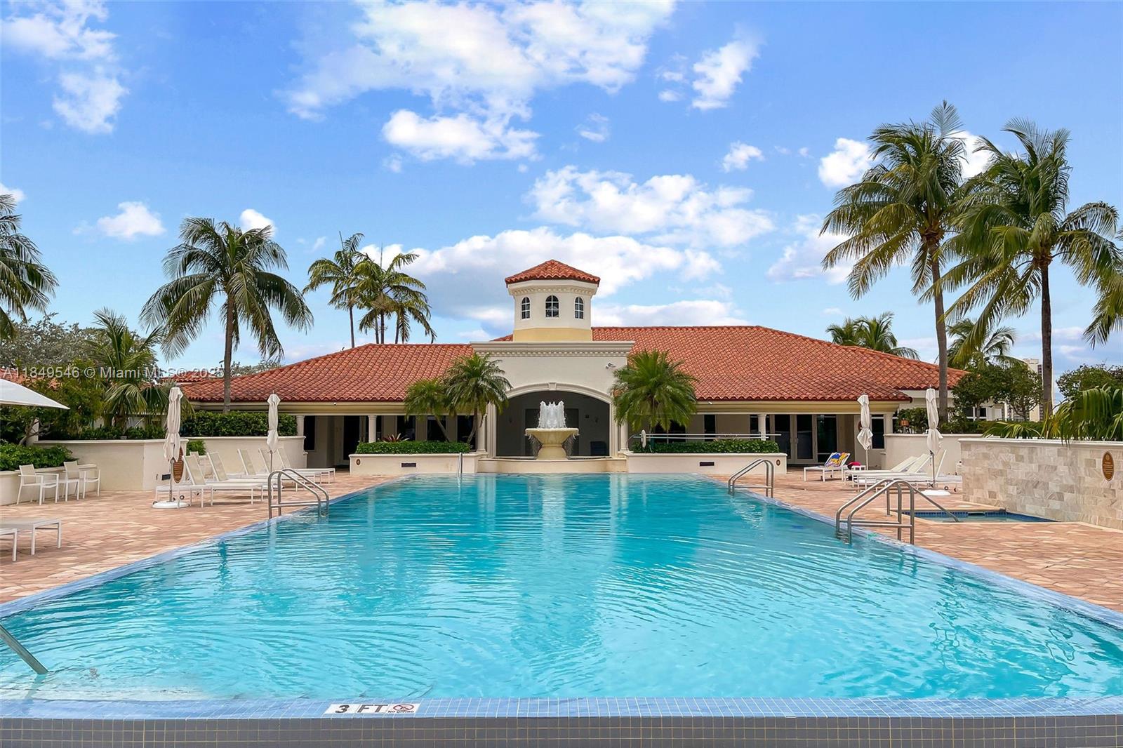 TURNBERRY VILLAGE SO TOWE - Residential