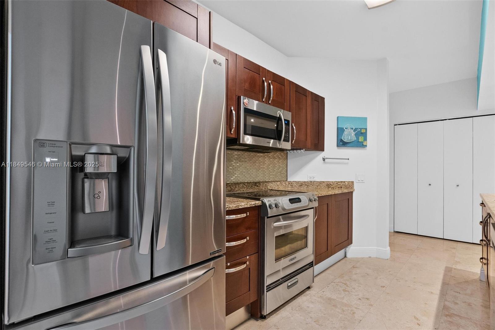 TURNBERRY VILLAGE SO TOWE - Residential