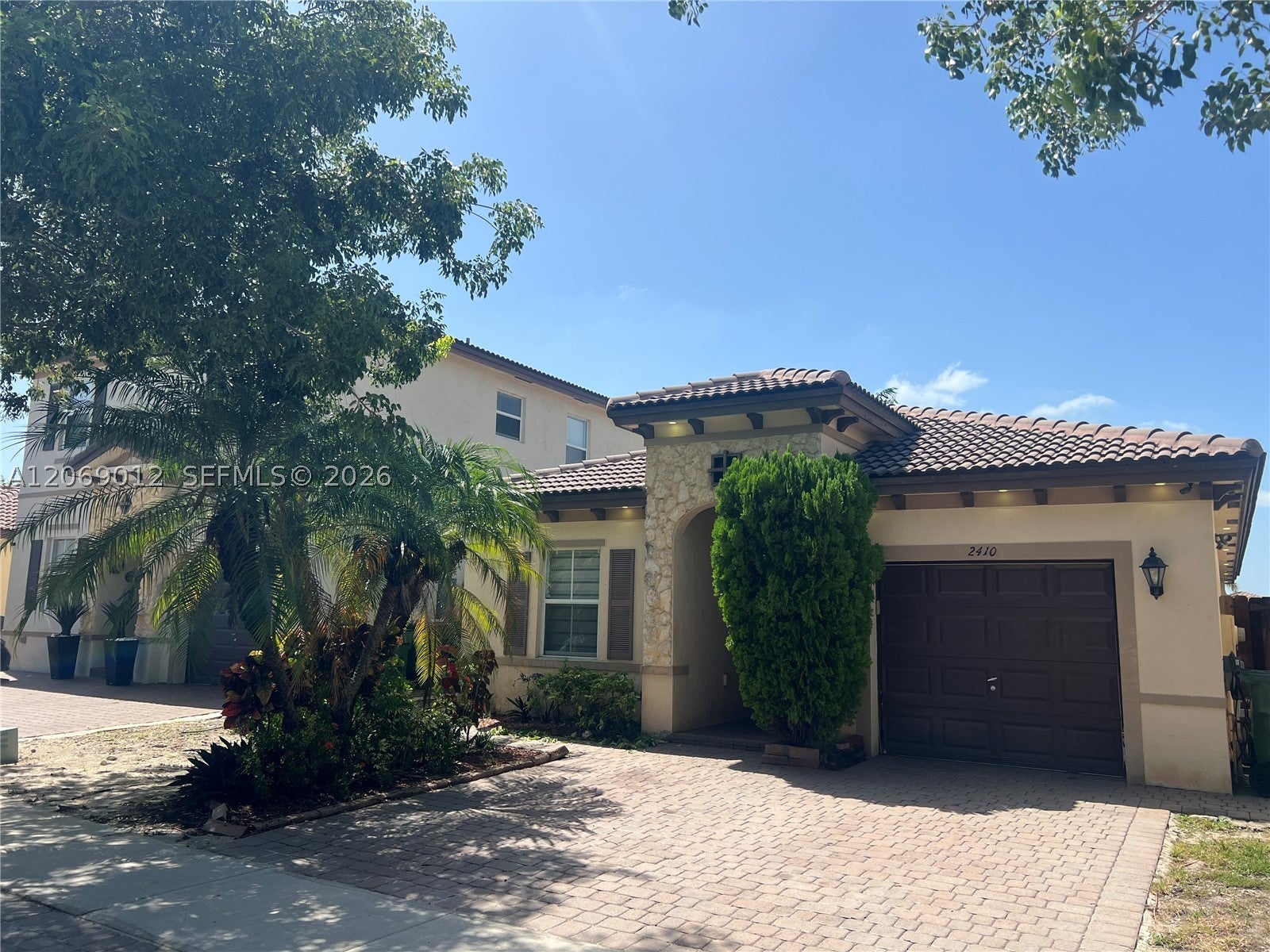 2410 NE 4th St, Homestead FL 33033