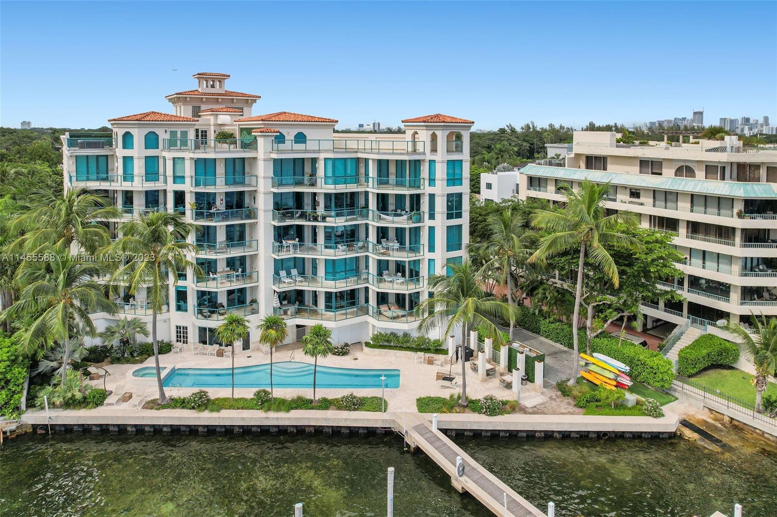 BEACON HARBOUR CONDO - Residential