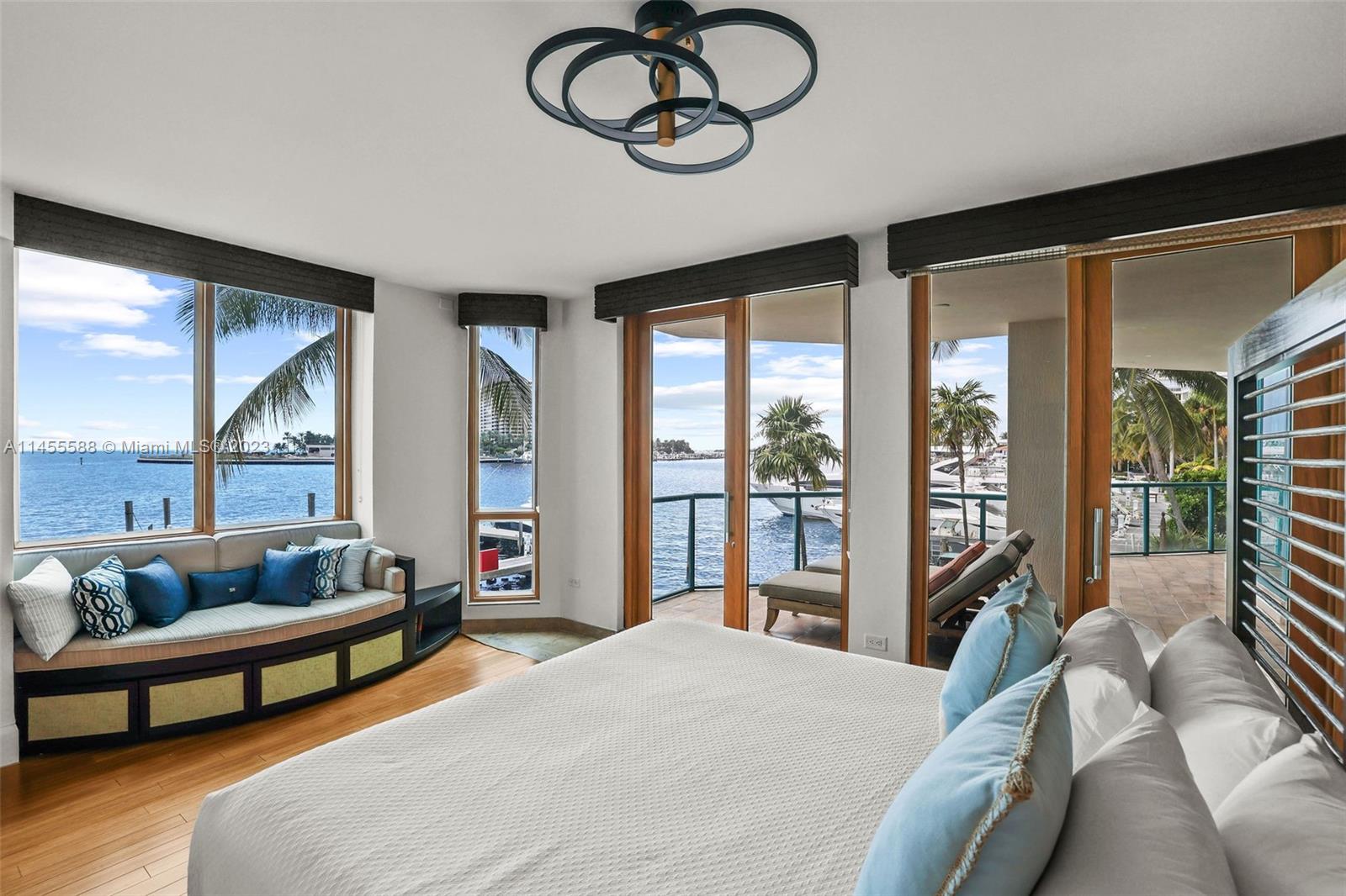 BEACON HARBOUR CONDO - Residential