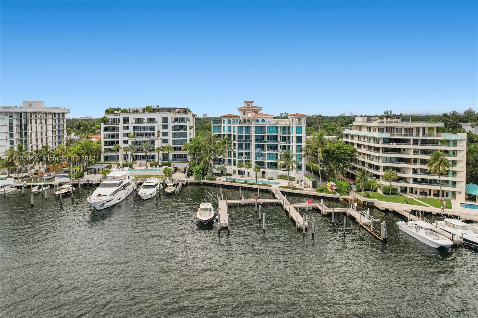 BEACON HARBOUR CONDO - Residential