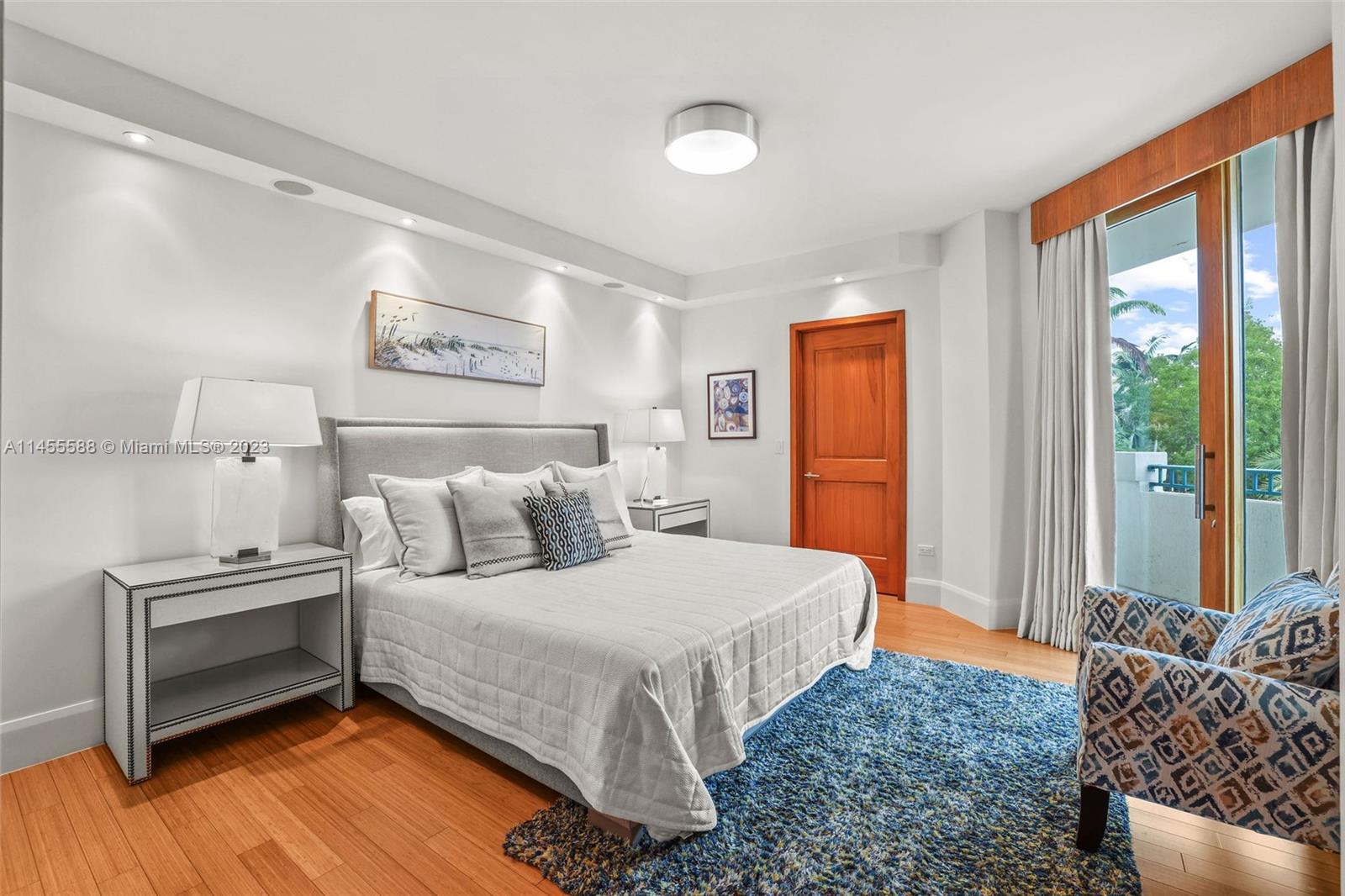 BEACON HARBOUR CONDO - Residential