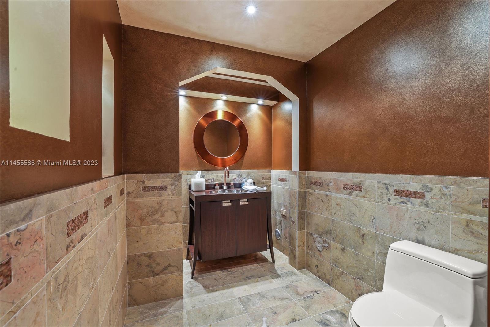 BEACON HARBOUR CONDO - Residential