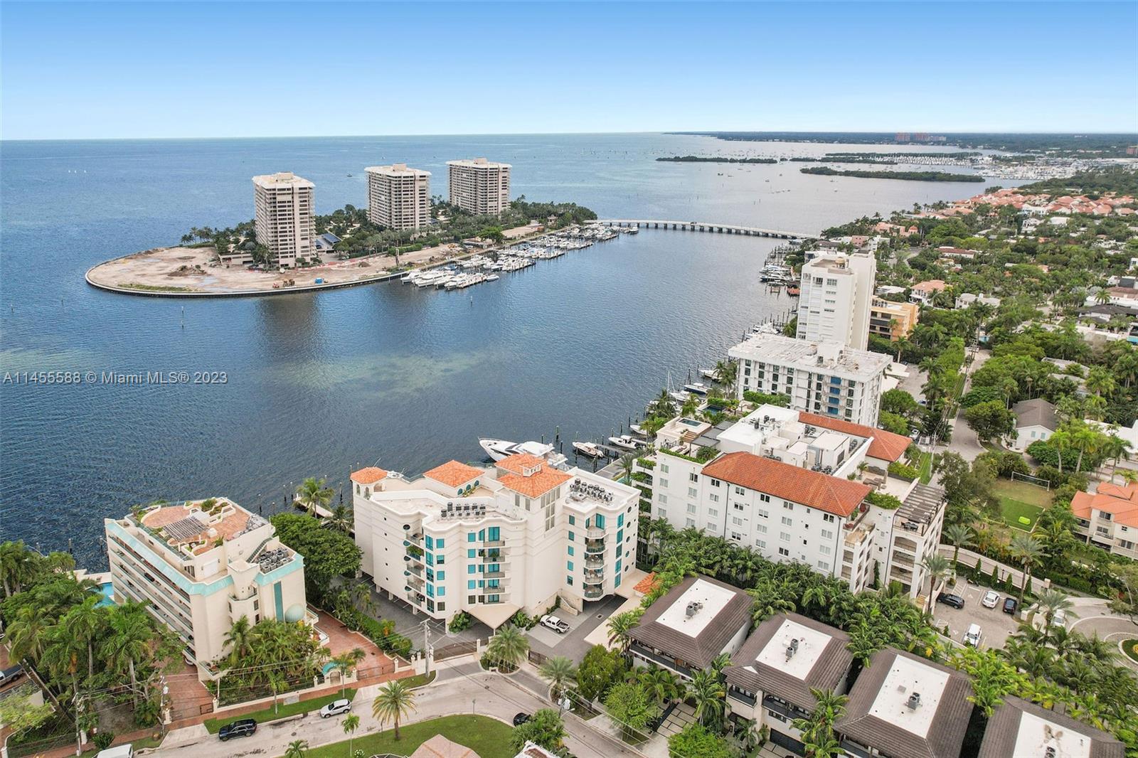 BEACON HARBOUR CONDO - Residential