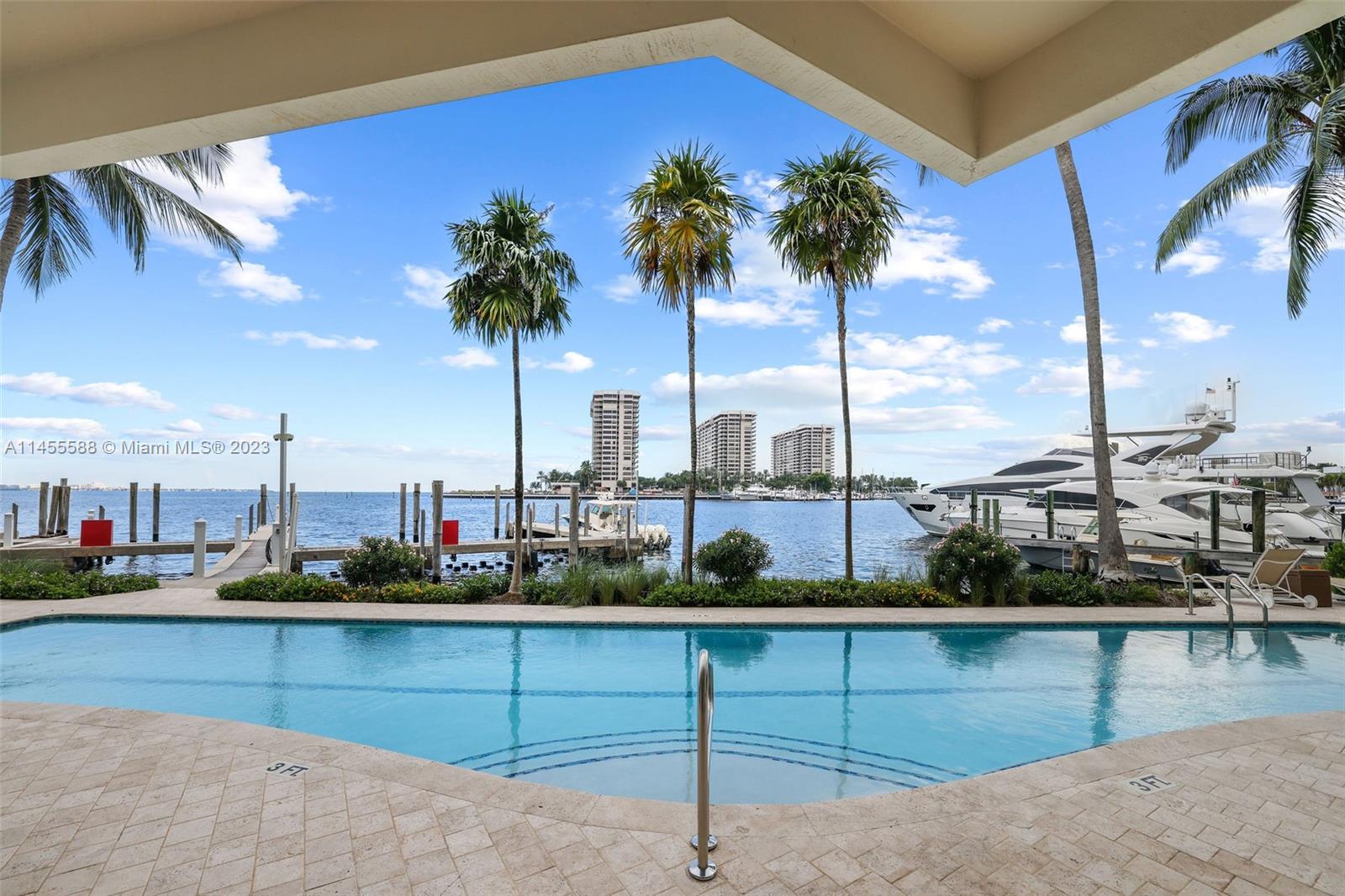 BEACON HARBOUR CONDO - Residential