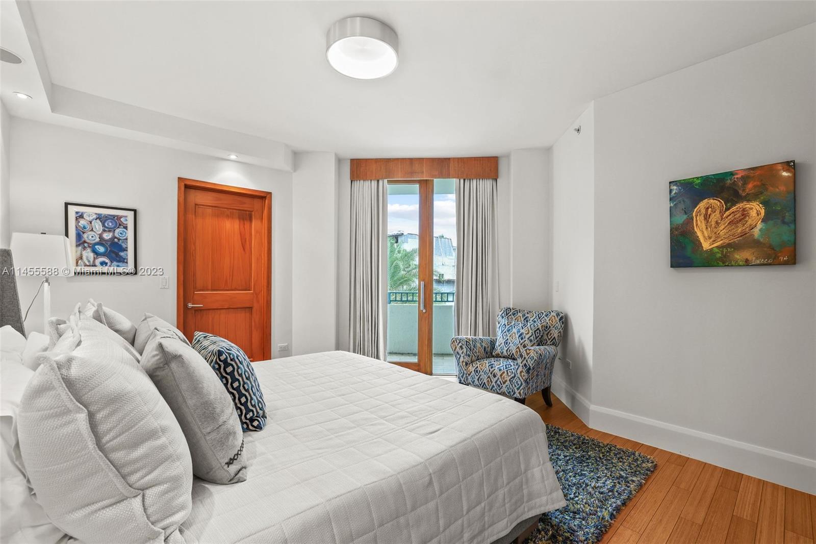 BEACON HARBOUR CONDO - Residential