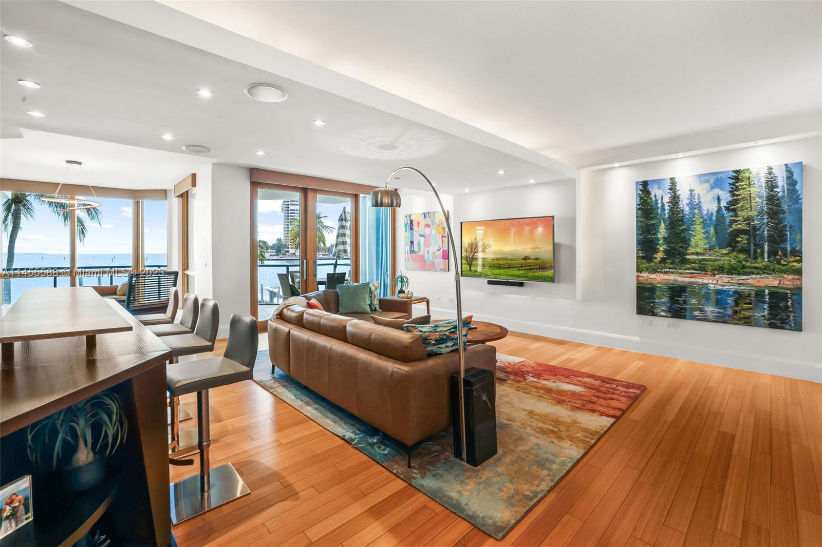 BEACON HARBOUR CONDO - Residential