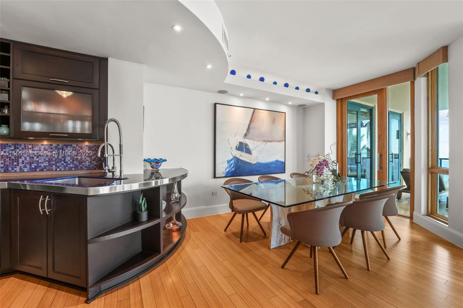 BEACON HARBOUR CONDO - Residential