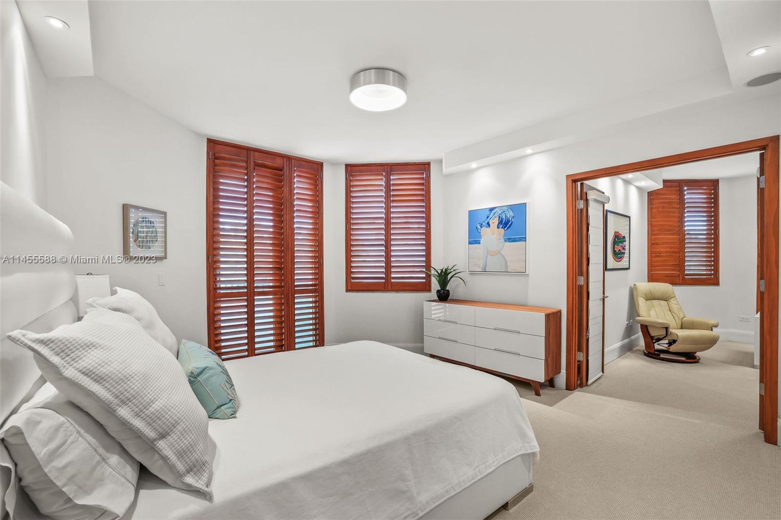 BEACON HARBOUR CONDO - Residential