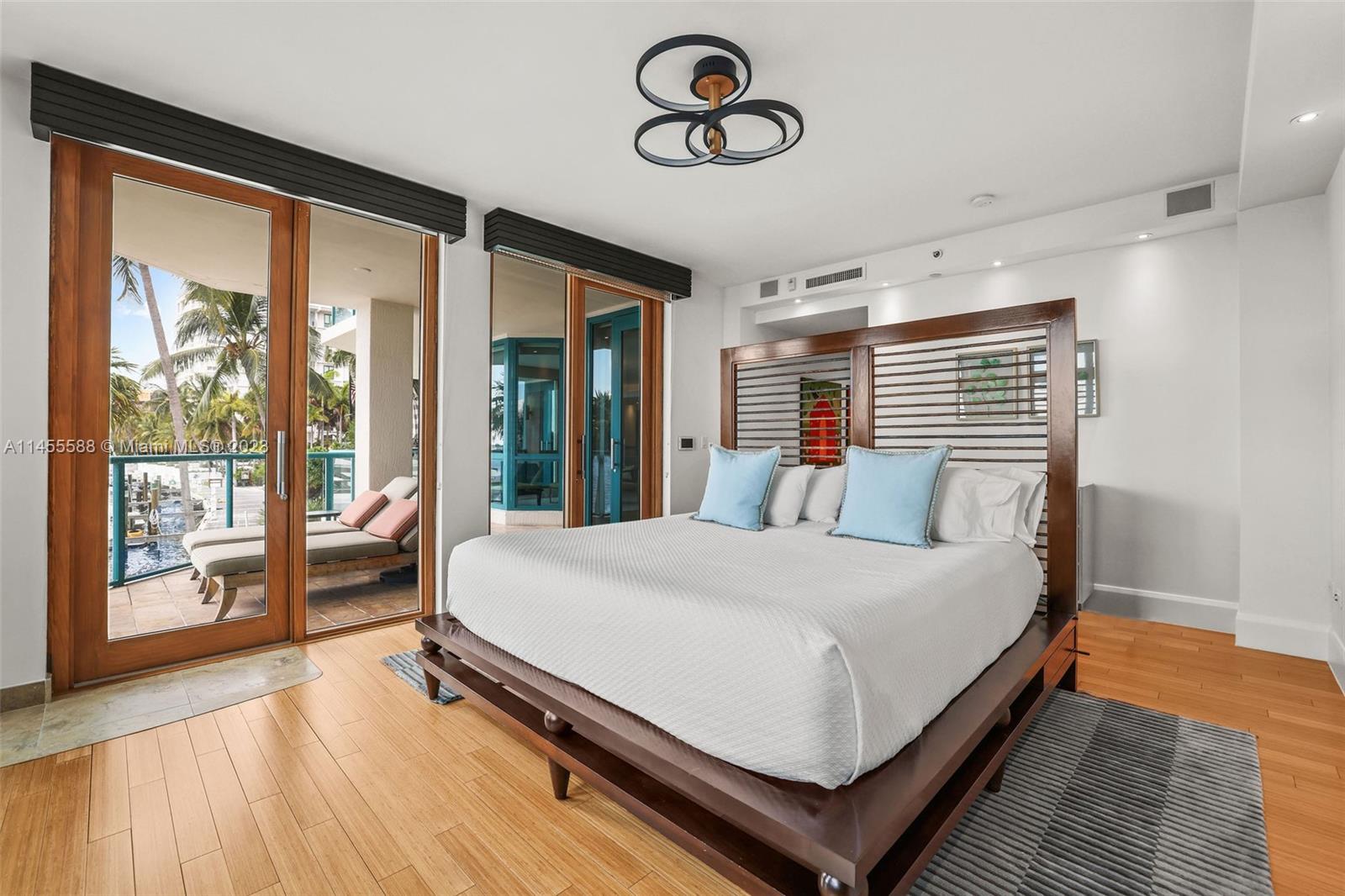 BEACON HARBOUR CONDO - Residential