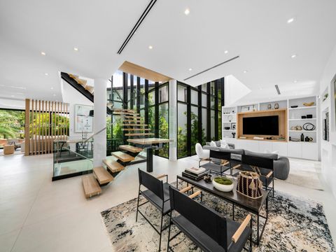 1755 Fairhaven Pl Miami FL 33133