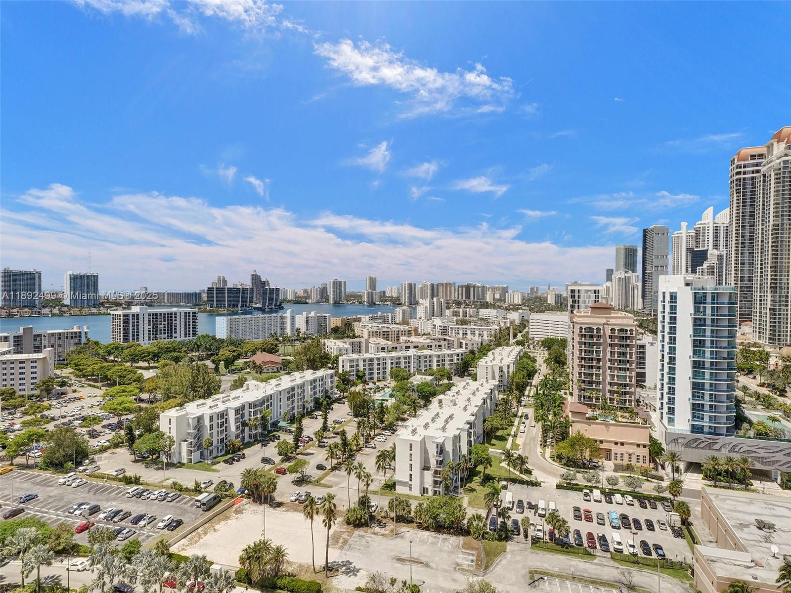 WINSTON TOWERS 600 CONDO - Residential Lease