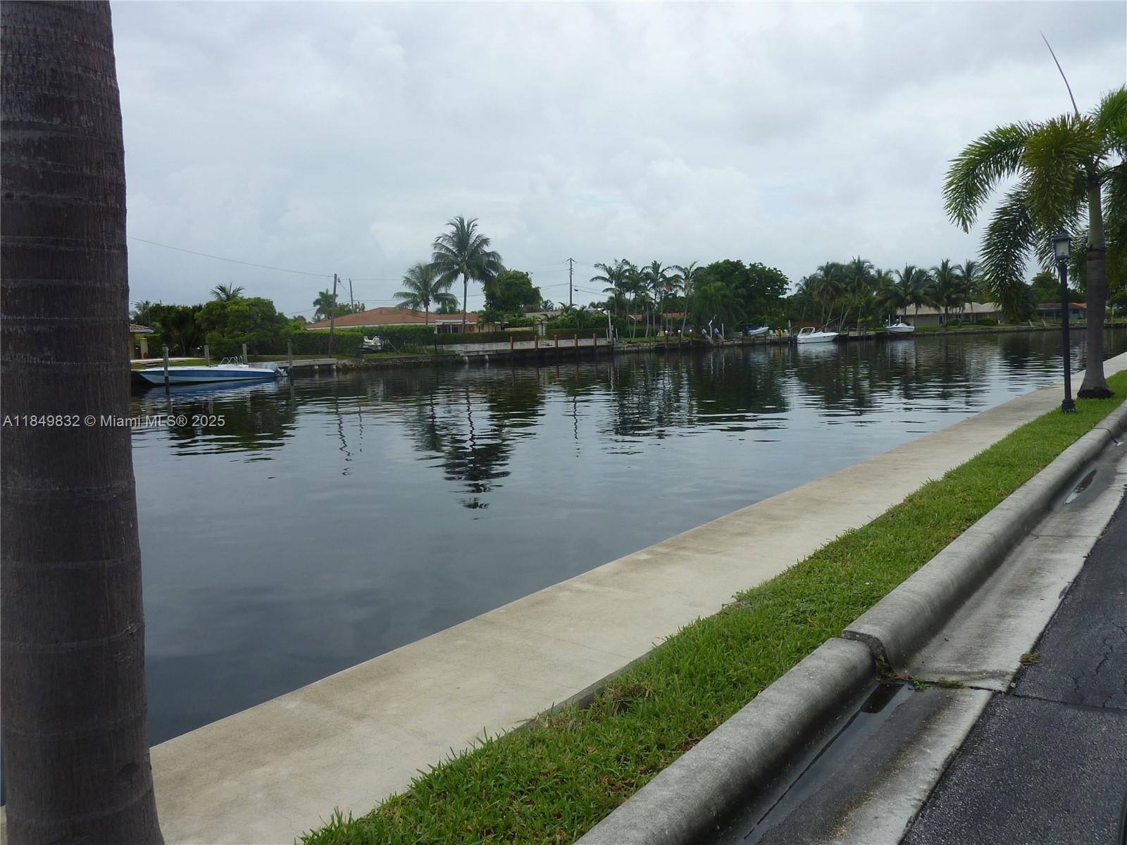 CYPRESS CLUB CONDO - Residential