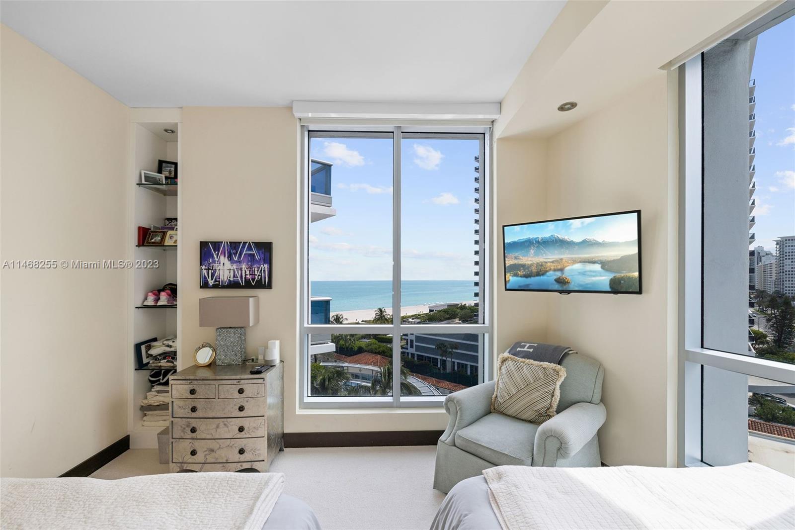 THE RESIDENCES AT THE BAT - Residential