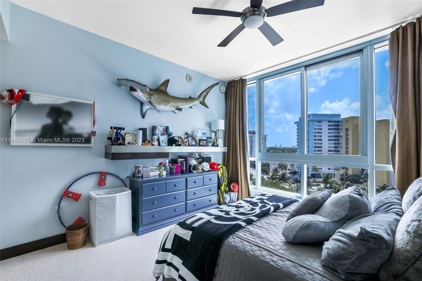 THE RESIDENCES AT THE BAT - Residential