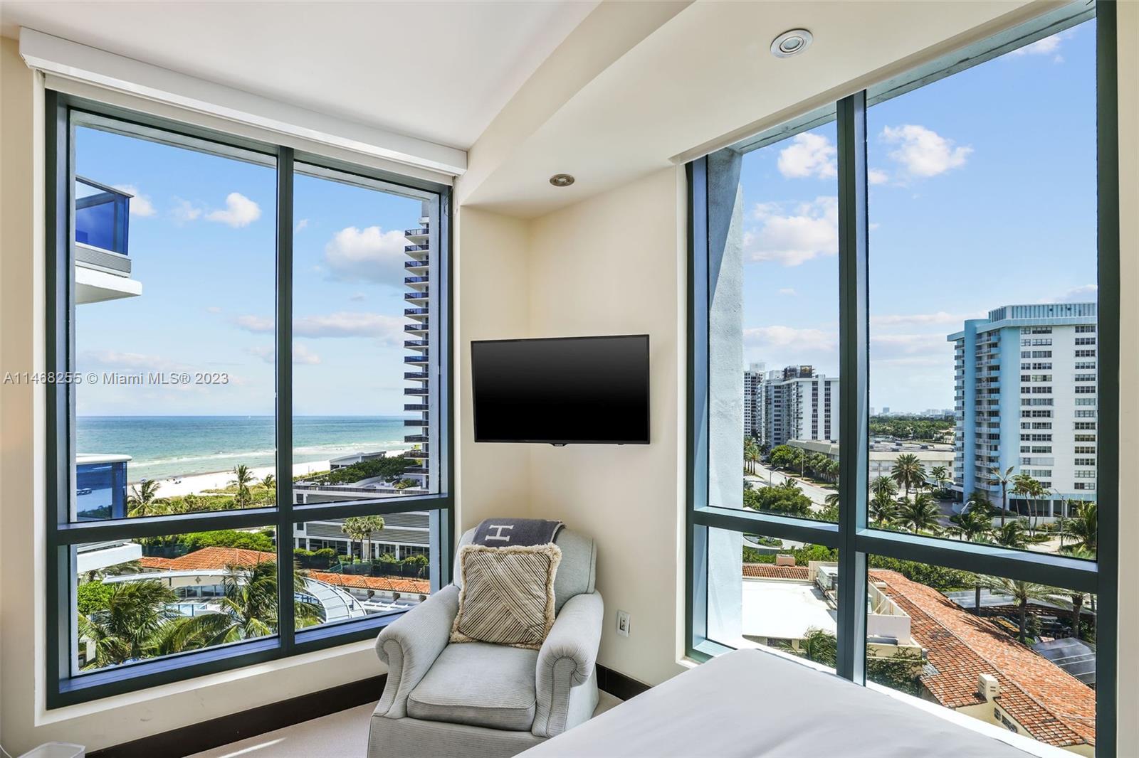 THE RESIDENCES AT THE BAT - Residential