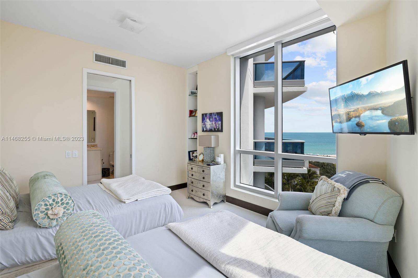 THE RESIDENCES AT THE BAT - Residential