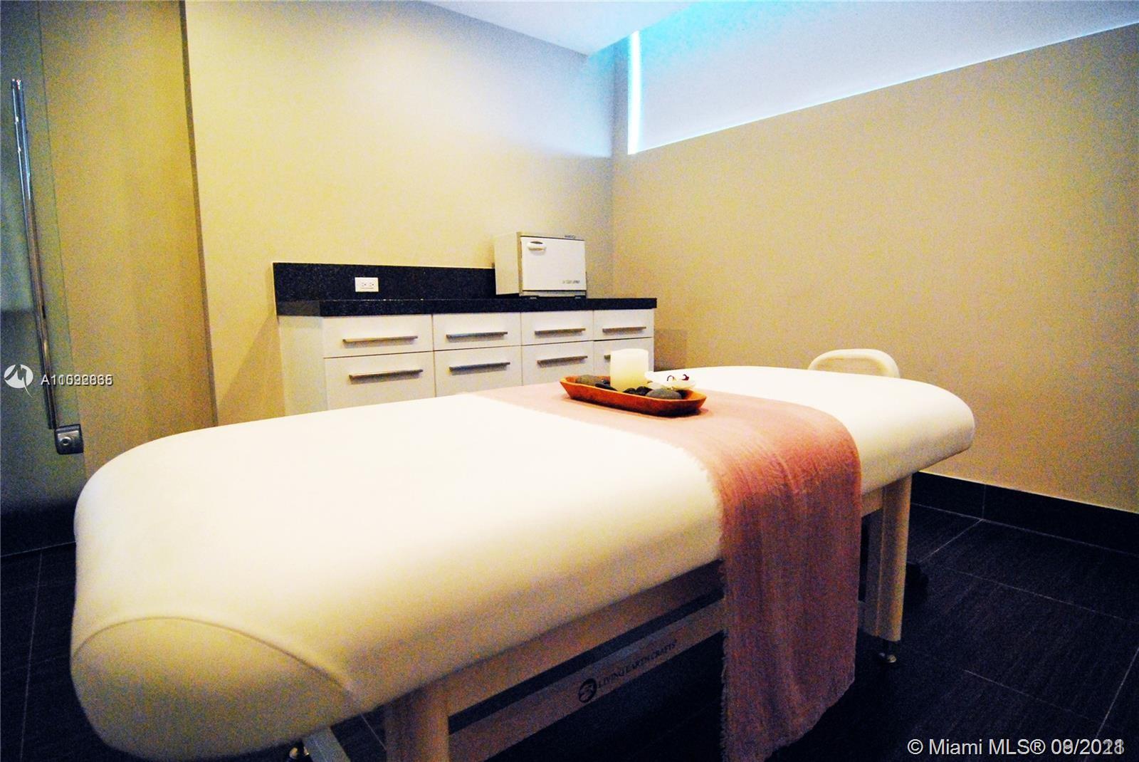 MINT CONDO - Residential Lease