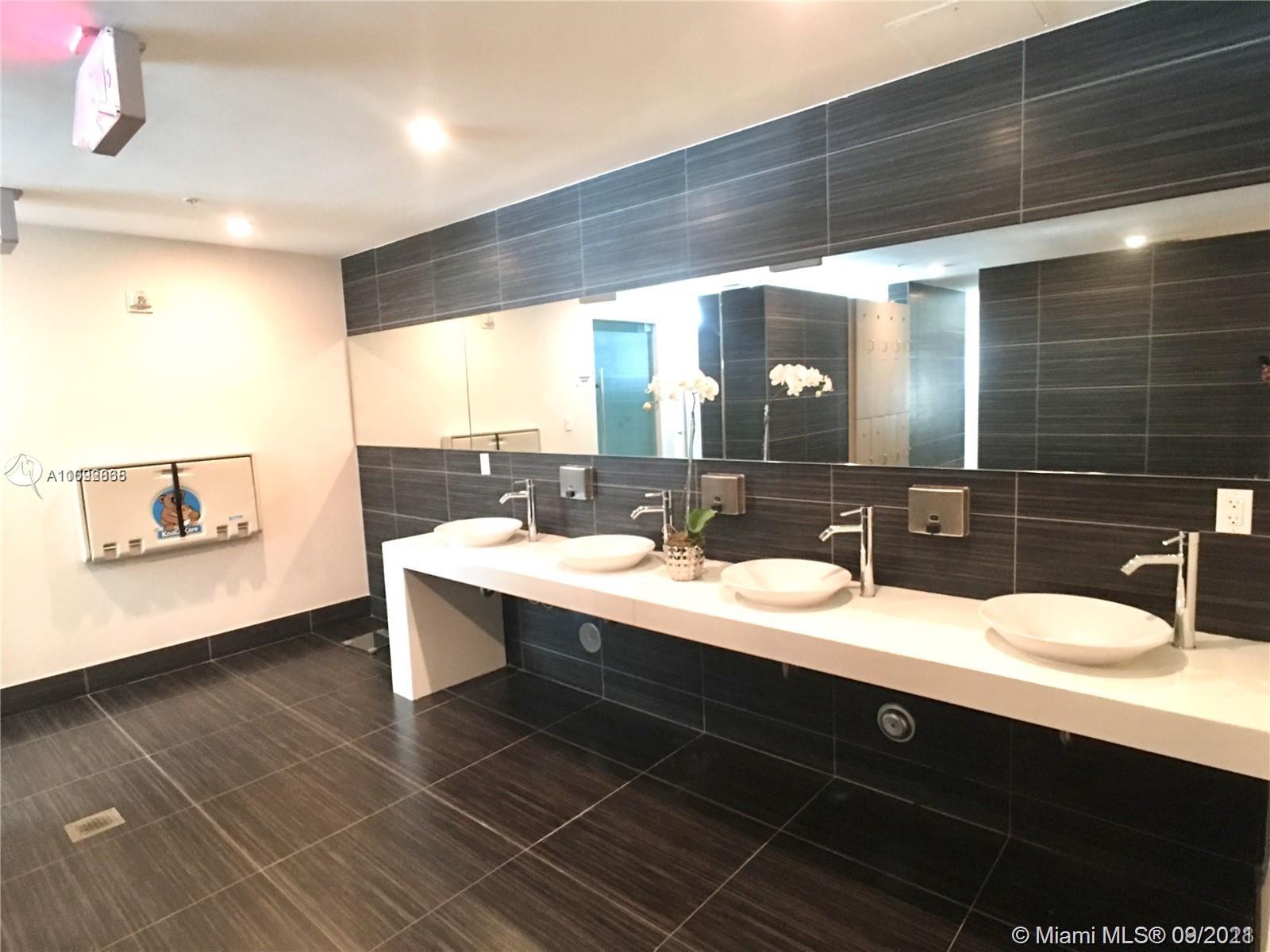 MINT CONDO - Residential Lease