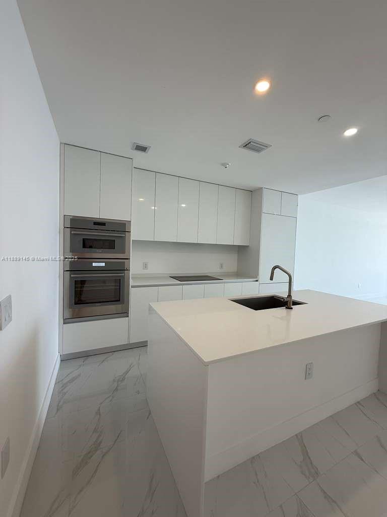 700 NE 24th St 1202