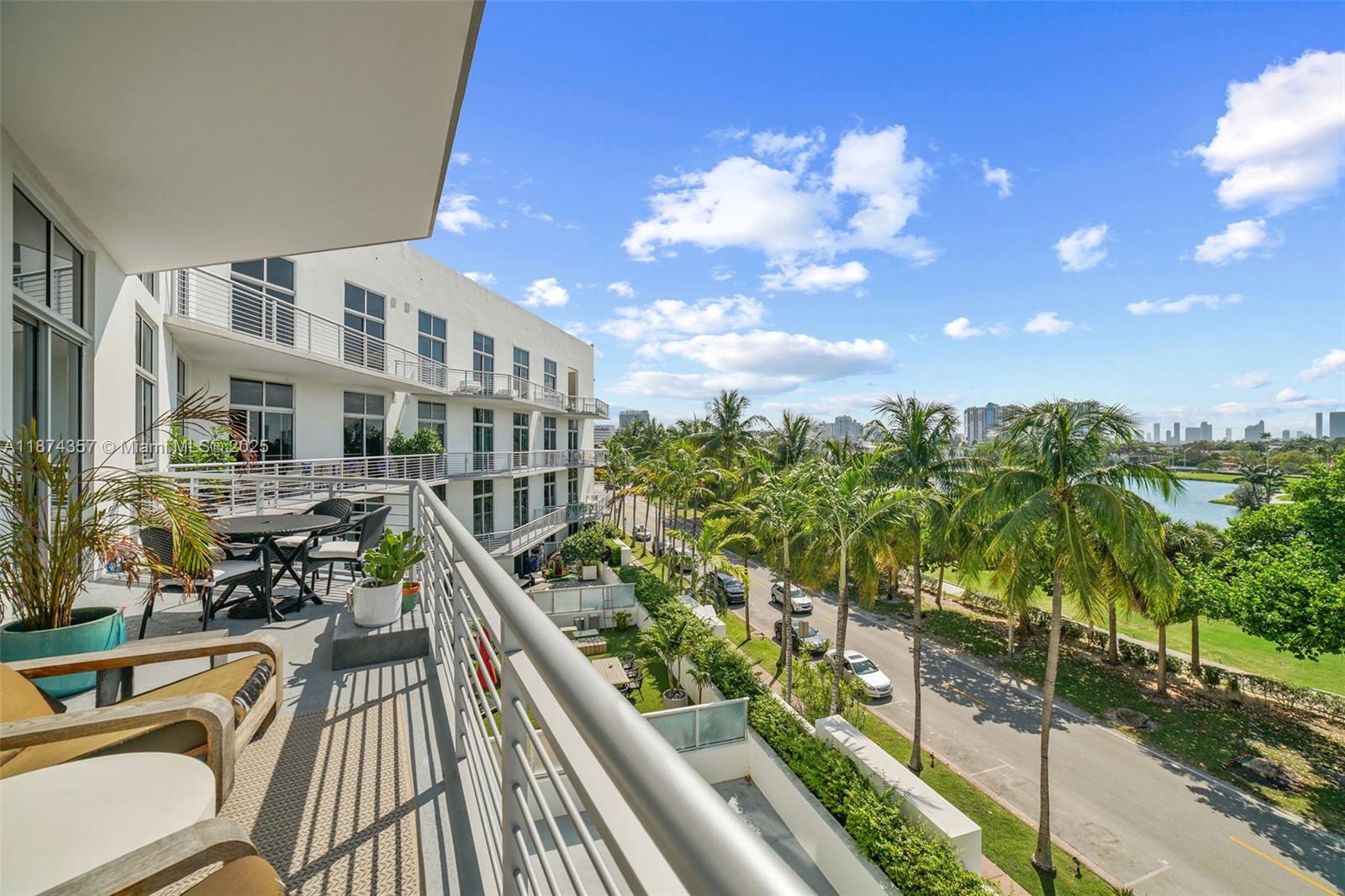 THE MERIDIAN CONDO - Residential