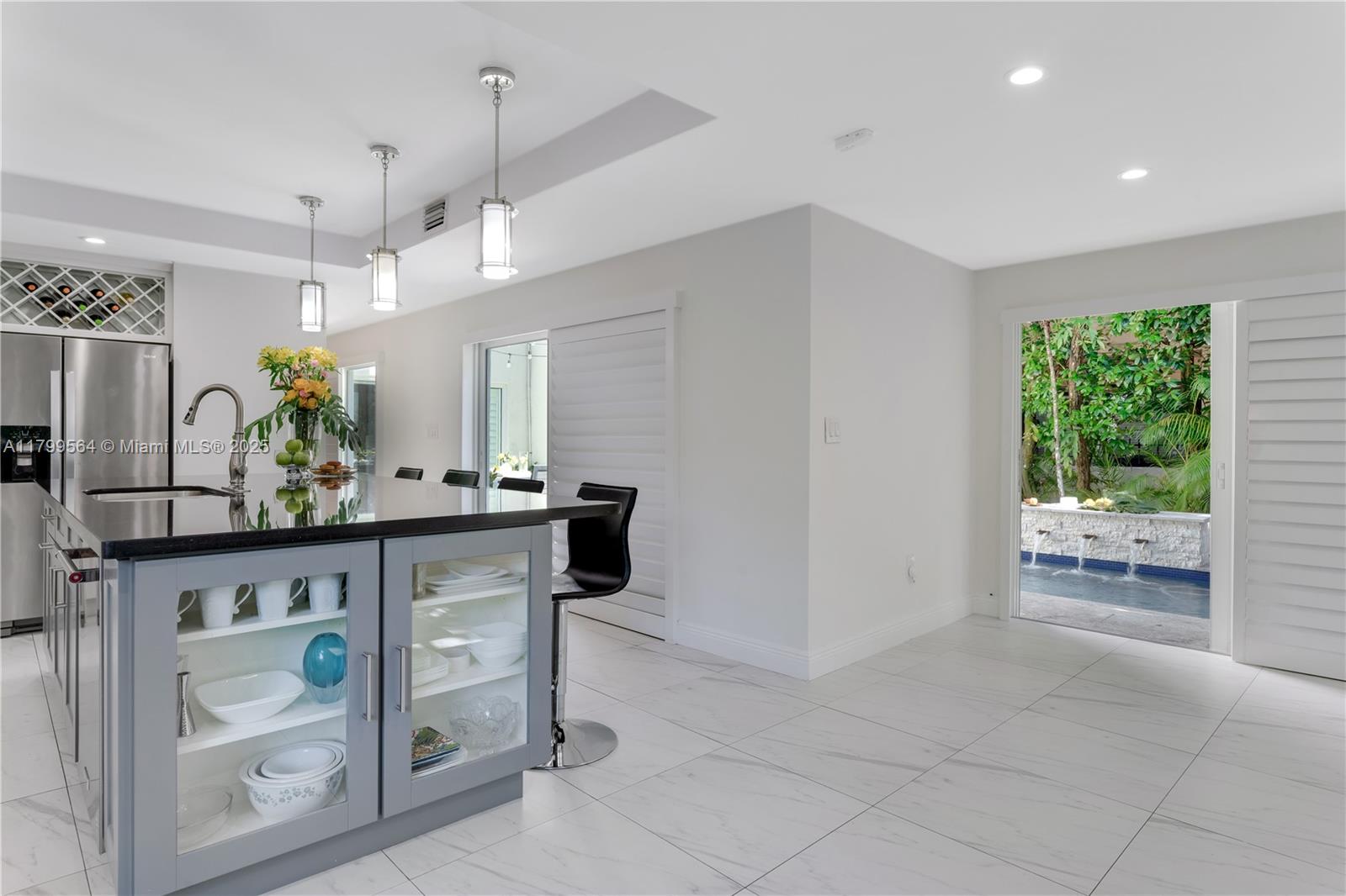 CORAL GABLES RIVIERA SEC - Residential