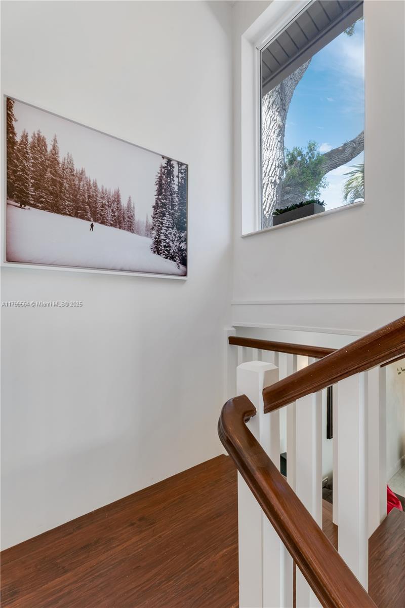 CORAL GABLES RIVIERA SEC - Residential