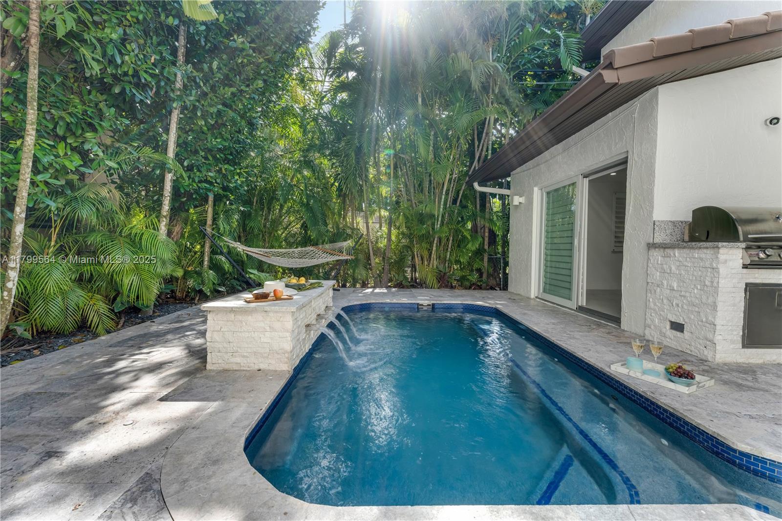 CORAL GABLES RIVIERA SEC - Residential