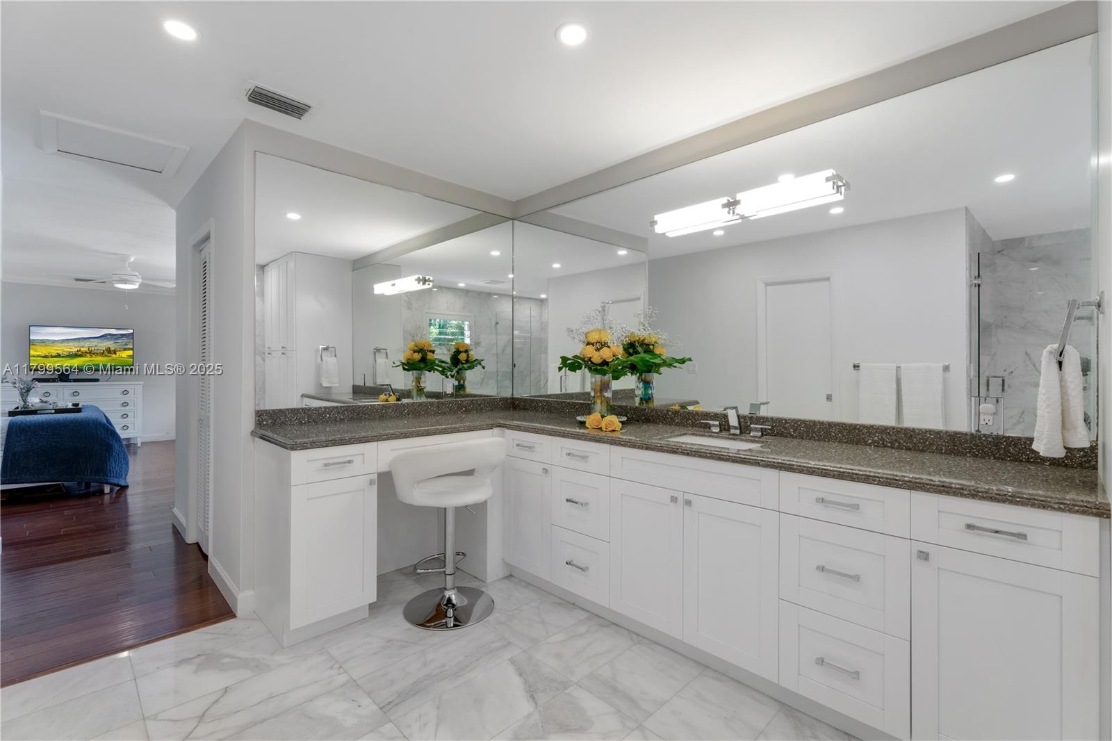 CORAL GABLES RIVIERA SEC - Residential