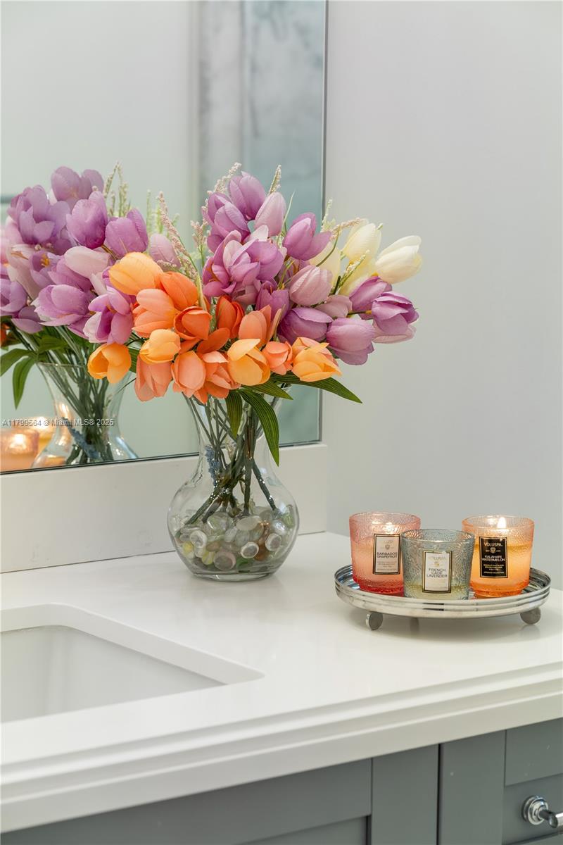 CORAL GABLES RIVIERA SEC - Residential