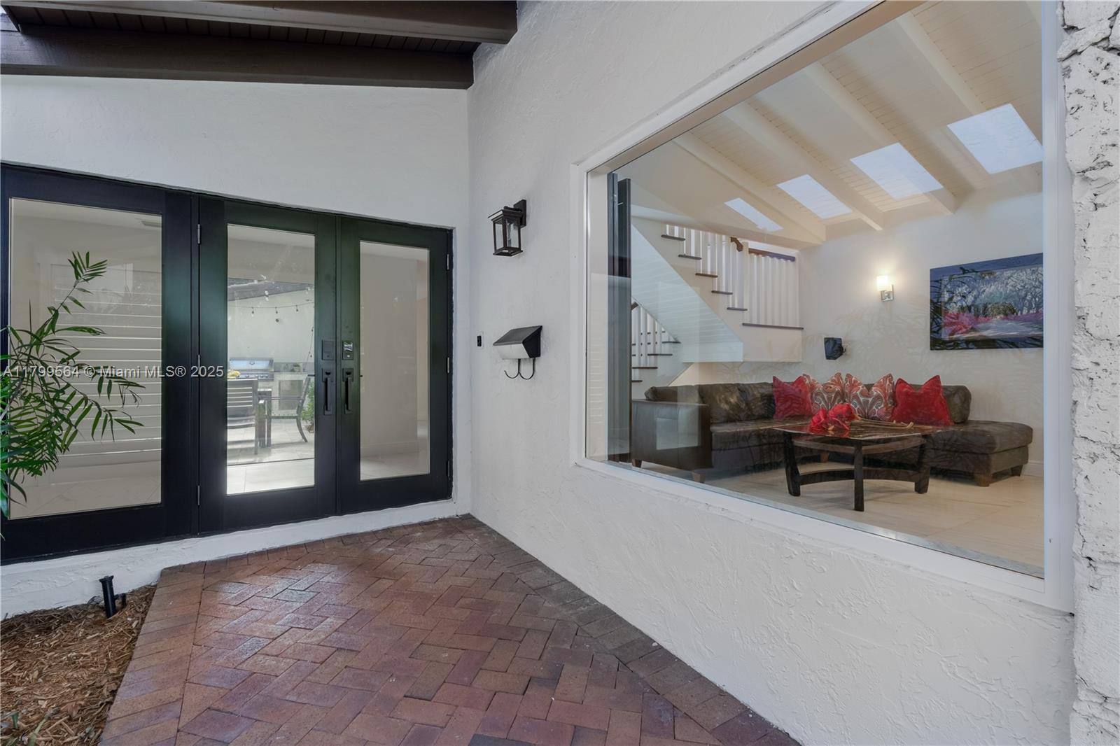 CORAL GABLES RIVIERA SEC - Residential