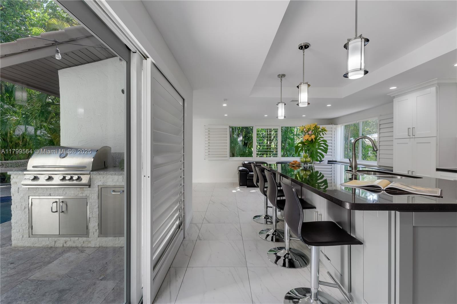 CORAL GABLES RIVIERA SEC - Residential