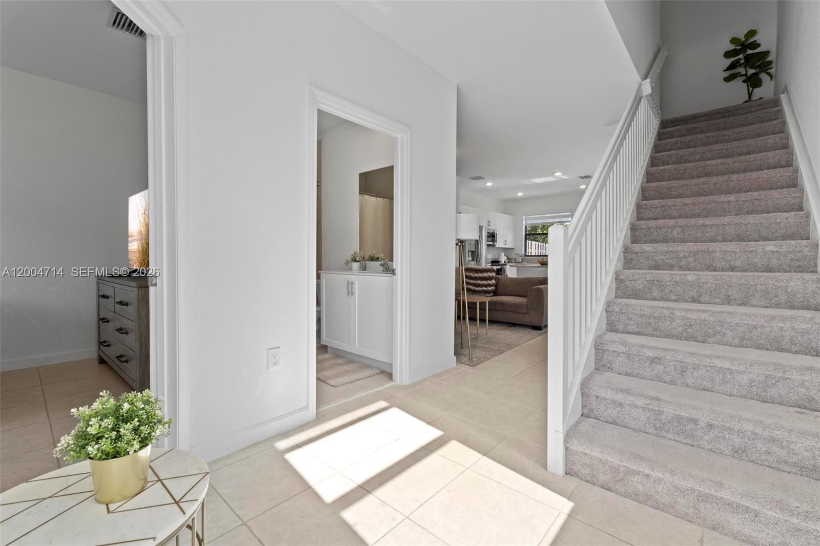 CALIFORNIA CLUB TOWNHOUSE - Residential Lease