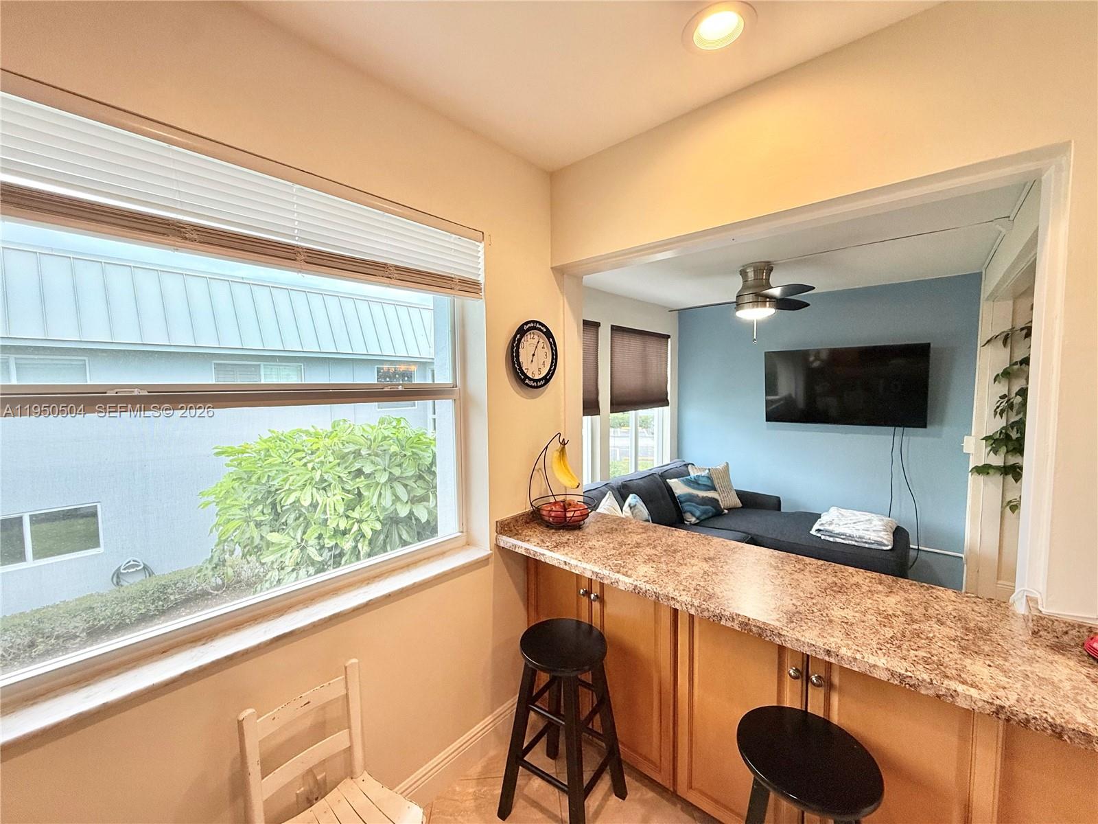 COLONIAL CLUB CONDO SEC 1 - Residential