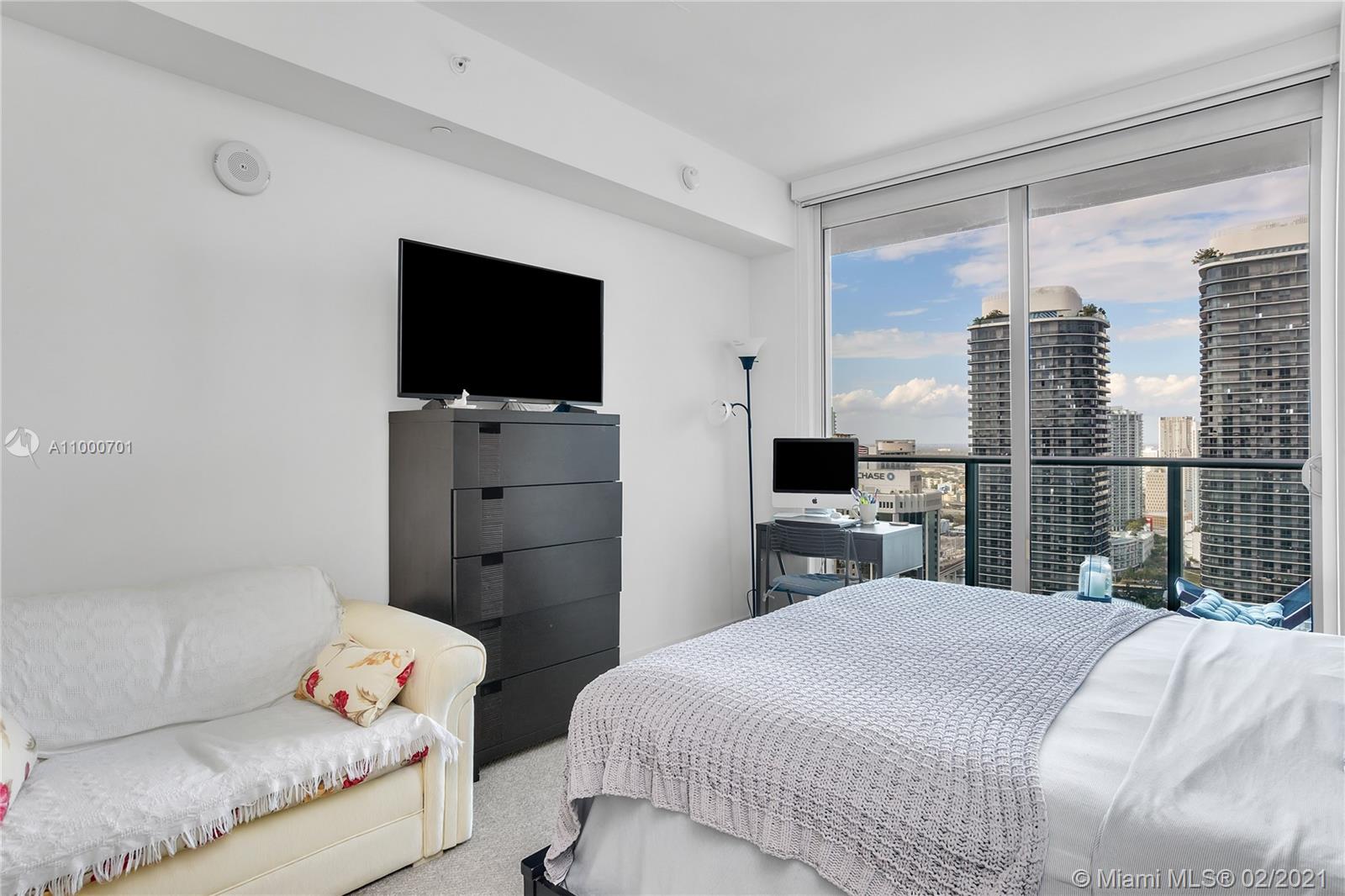 1100 MILLECENTO RESIDENCE - Residential