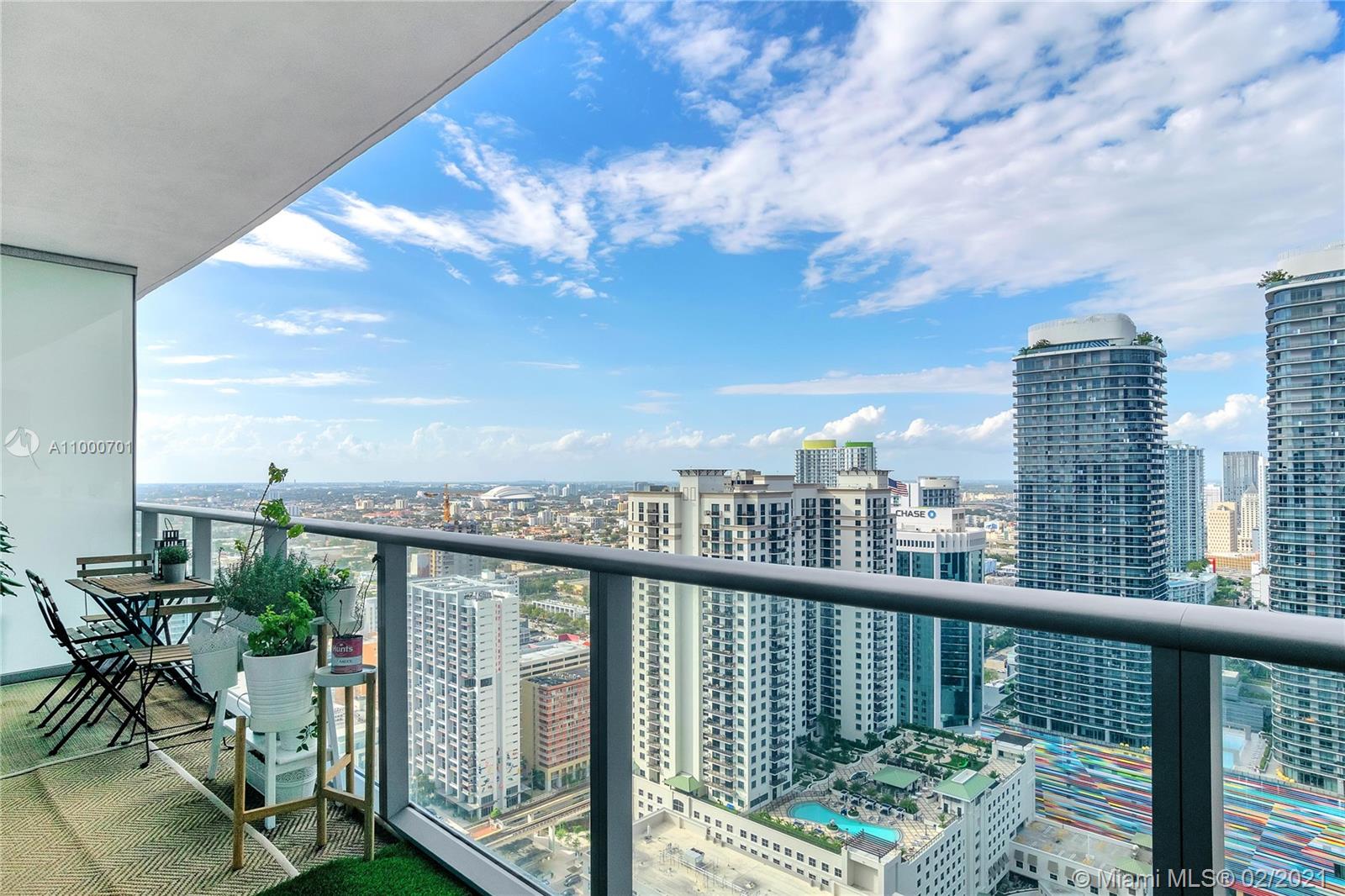 1100 MILLECENTO RESIDENCE - Residential