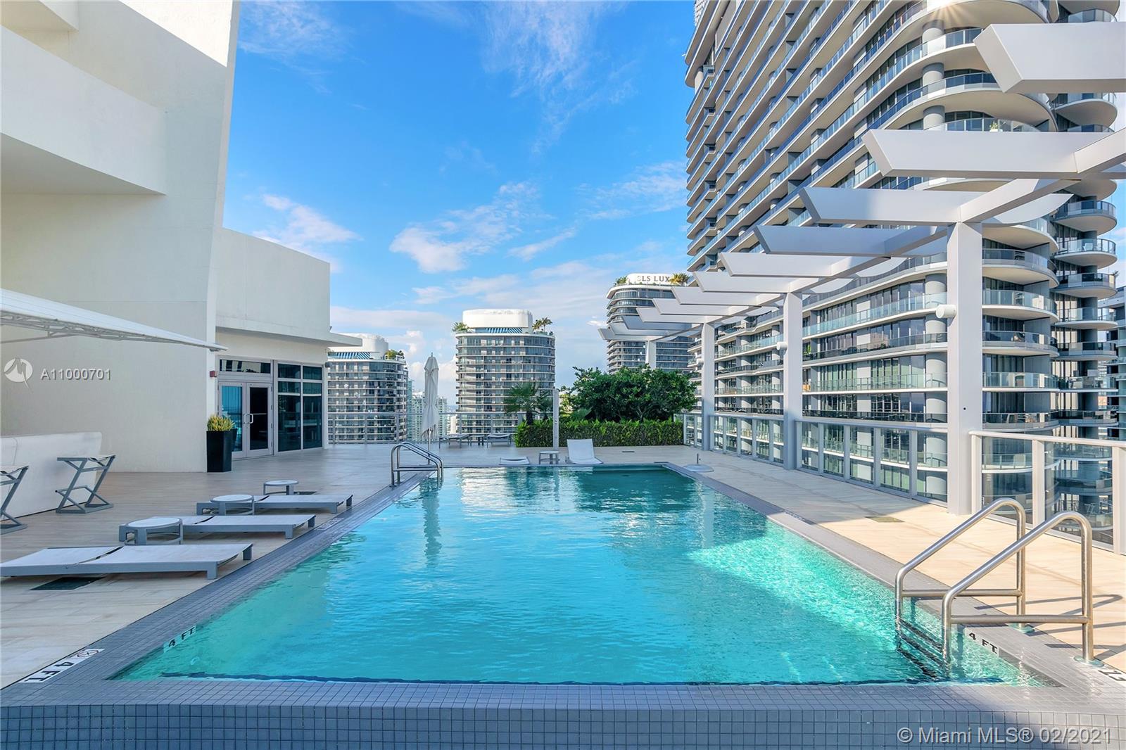 1100 MILLECENTO RESIDENCE - Residential