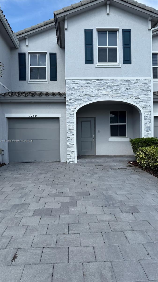 1150 SE 26th Ter