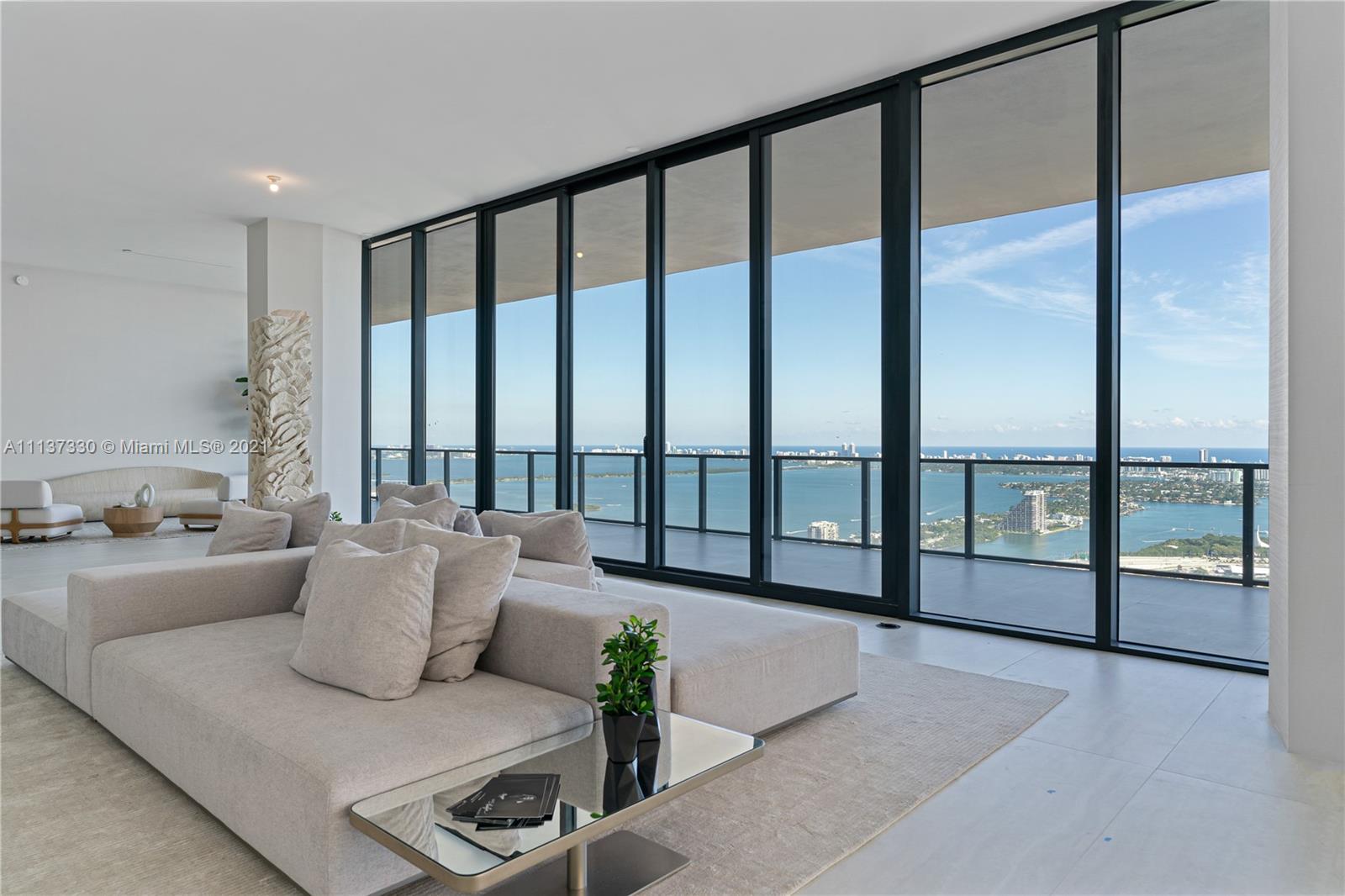 ONE THOUSAND MUSEUM - Residential