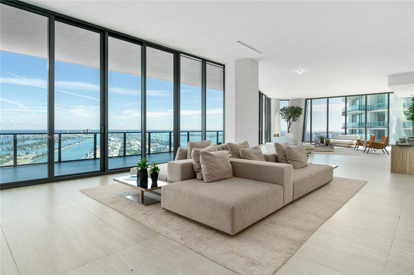 ONE THOUSAND MUSEUM - Residential