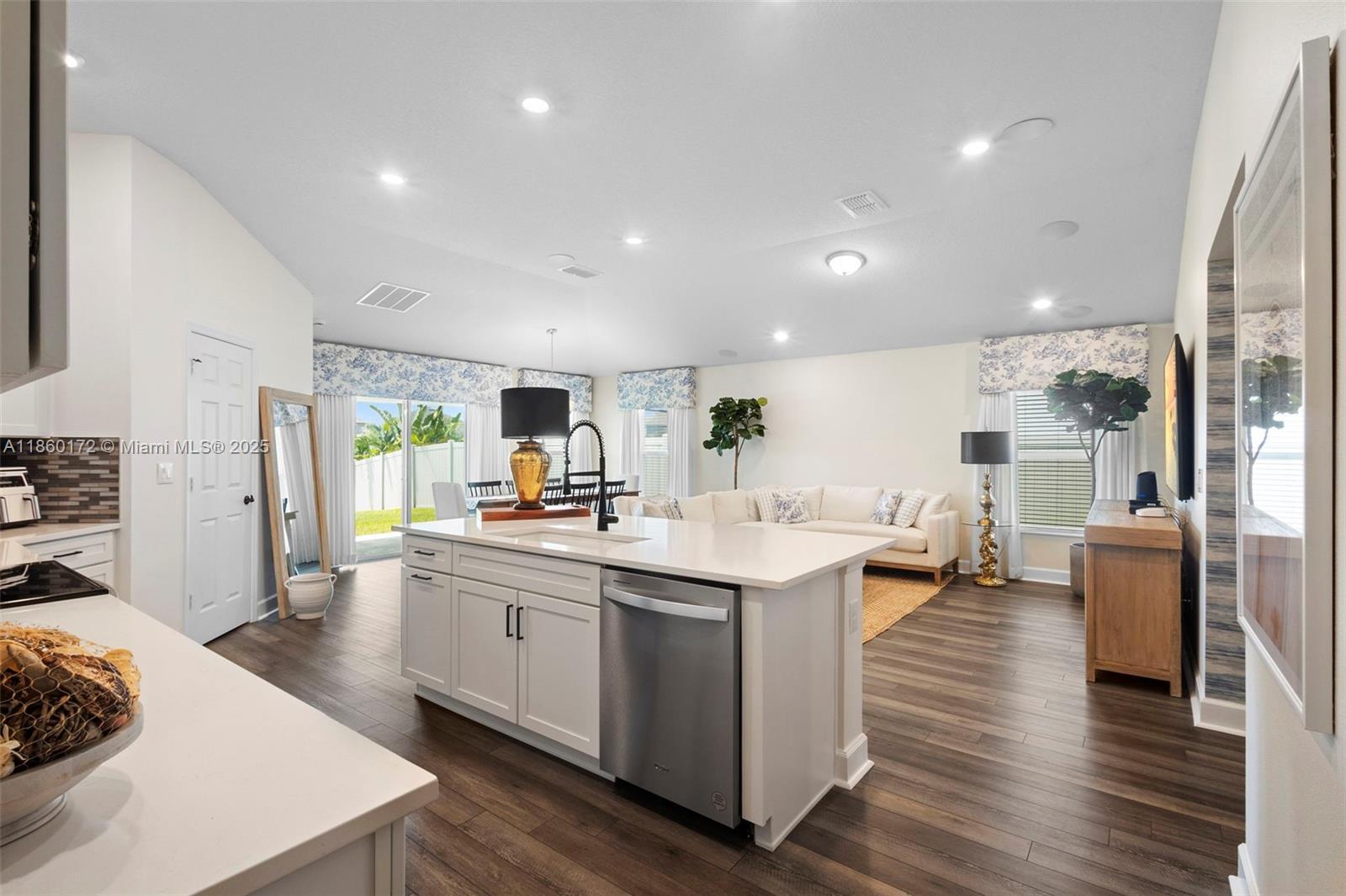 BELLAVIVA PH1 - Residential