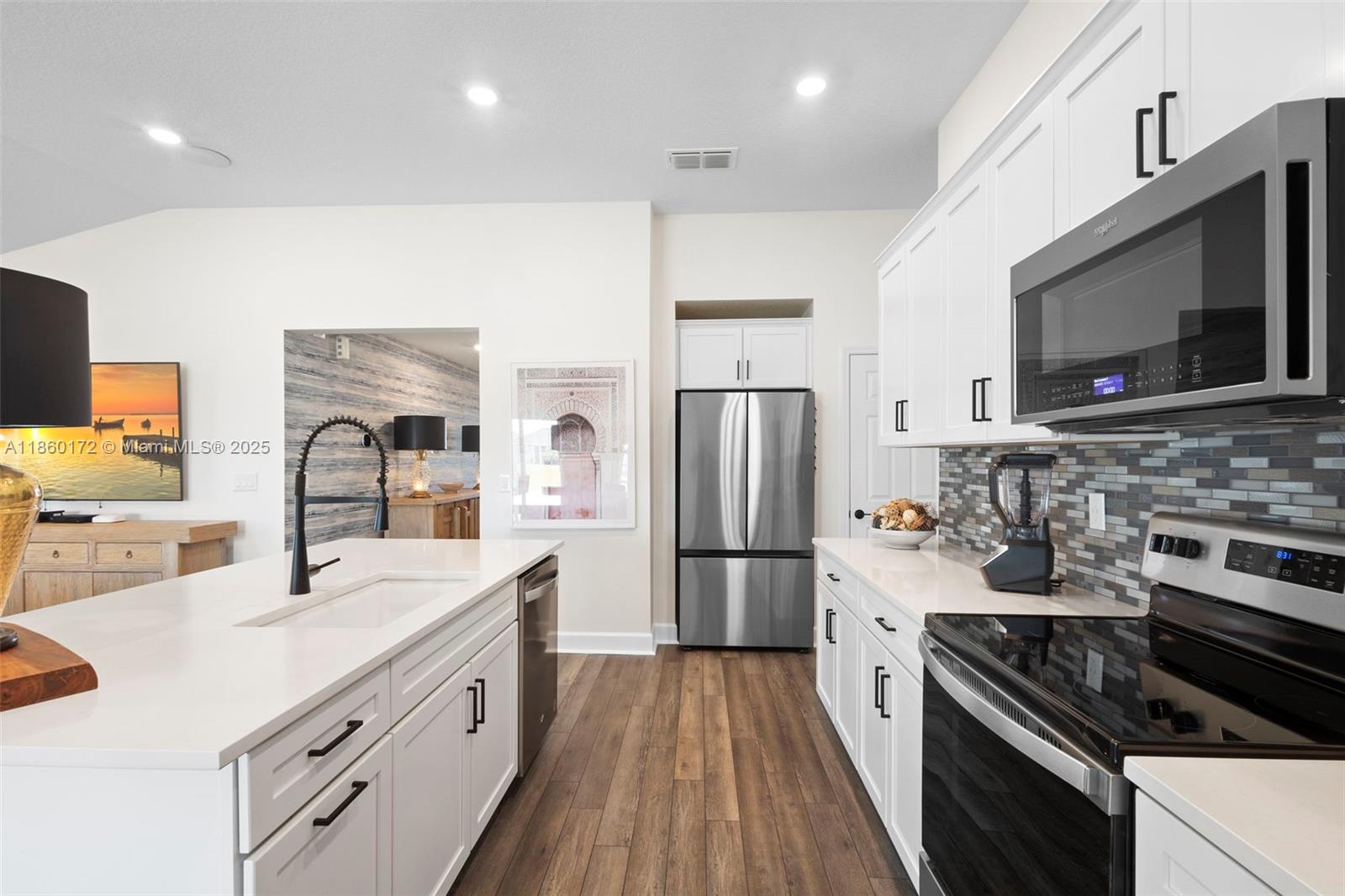 BELLAVIVA PH1 - Residential