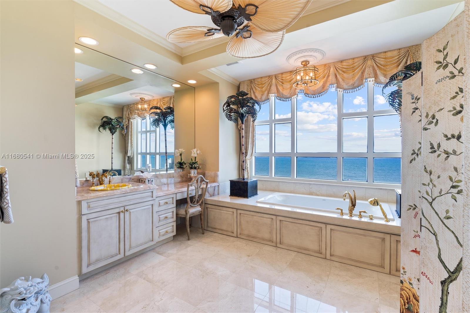 HARBOURAGE PLACE CONDO - Residential