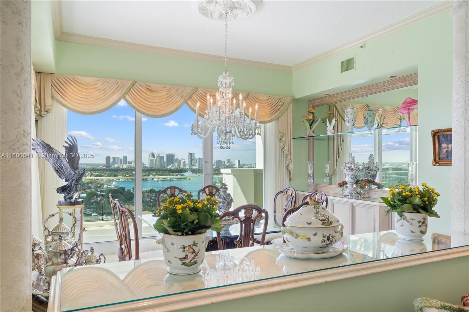 HARBOURAGE PLACE CONDO - Residential