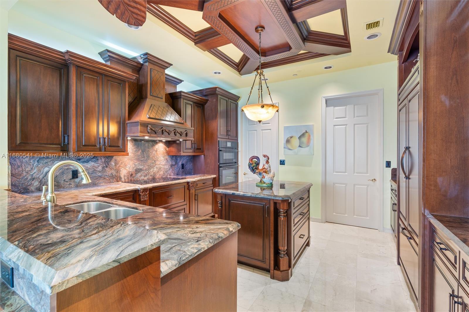 HARBOURAGE PLACE CONDO - Residential