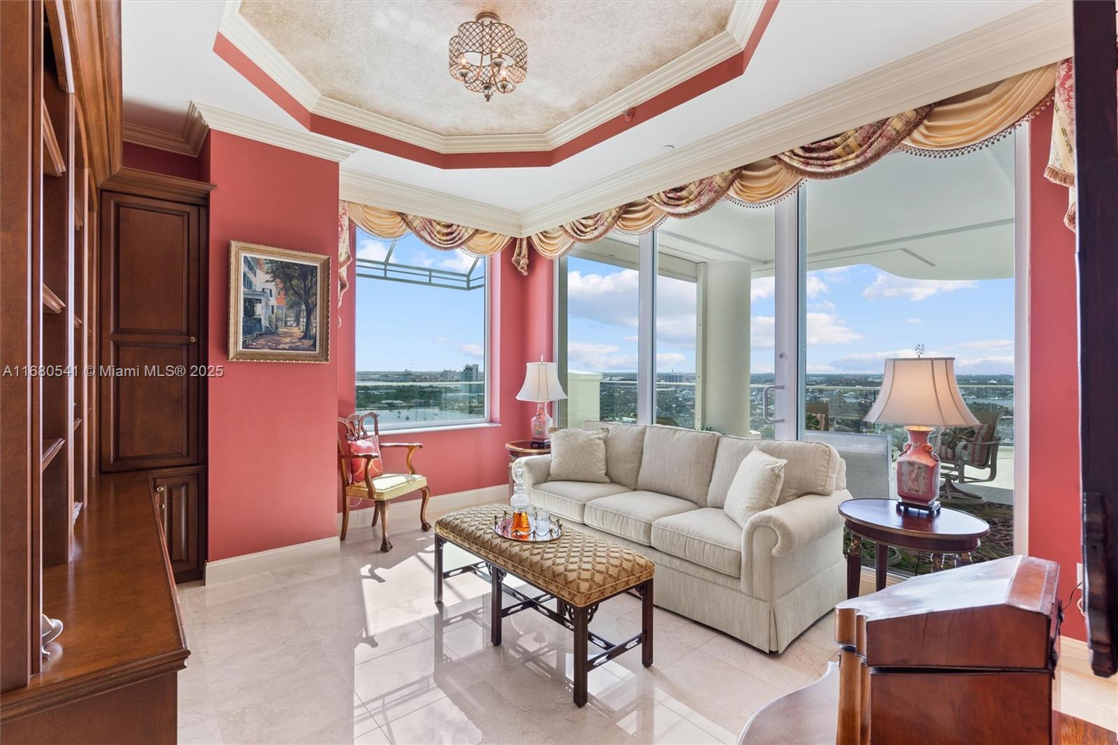 HARBOURAGE PLACE CONDO - Residential