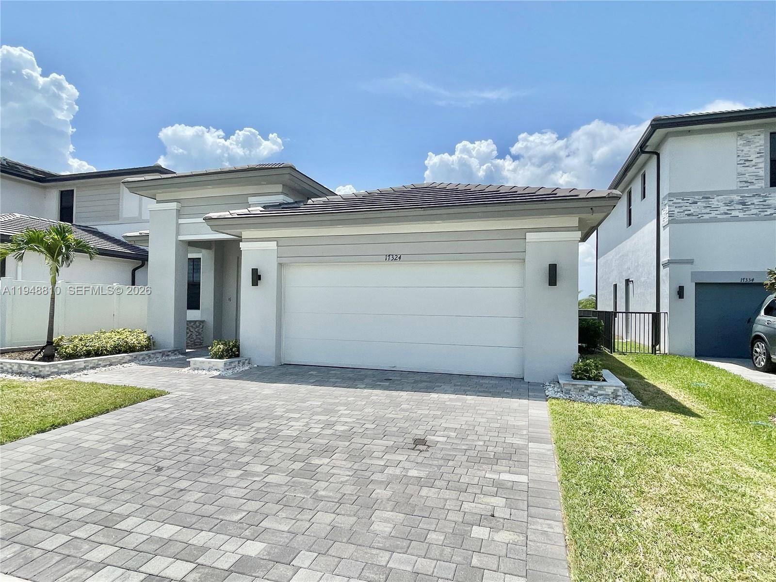 TUSCAN ISLES - Residential