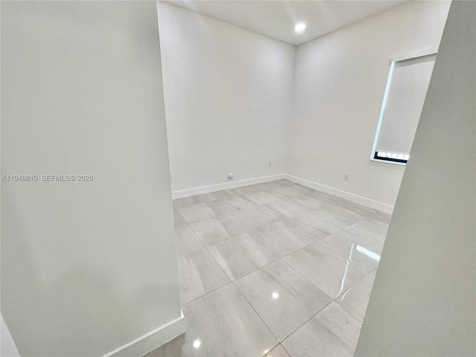 TUSCAN ISLES - Residential